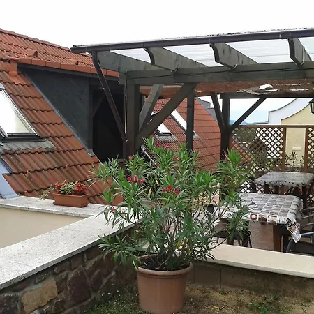 Апартаменты Hillside Ревфюлёп