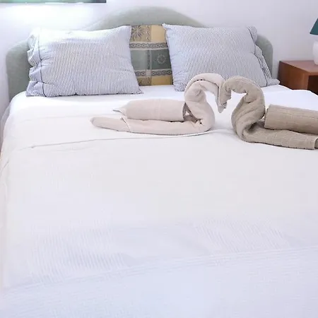 Апартаменты Hillside *