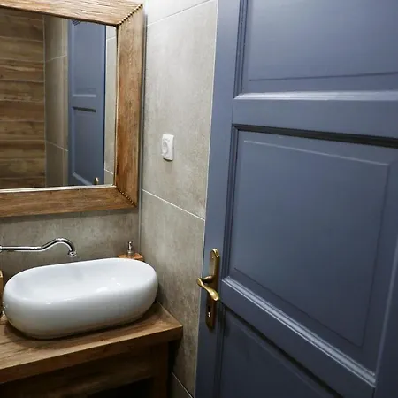 Hillside Апартаменты