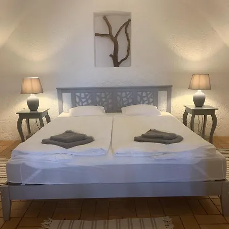 Апартаменты Hillside