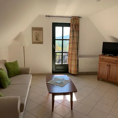 Апартаменты Hillside *