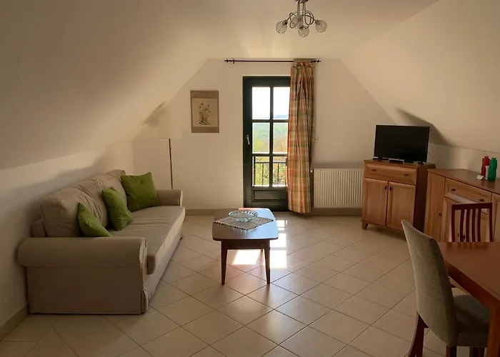 Hillside Apartman Révfülöp